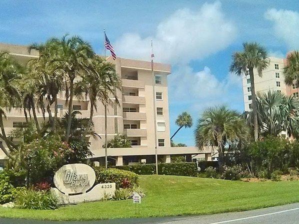 Tiffany Plaza Condominiums