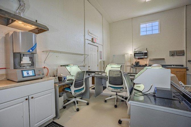Russo Dental Laboratory