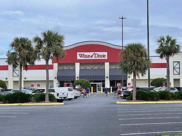 Holiday Mall