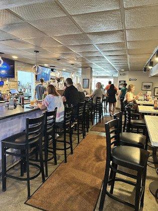 Pop's Sunset Grill
