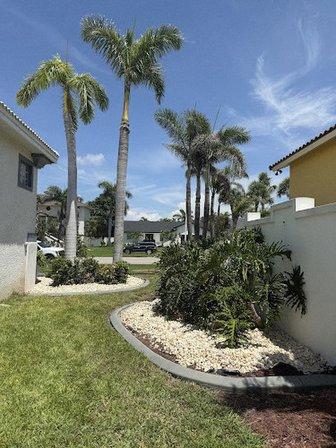 Landscape Curbing Designs