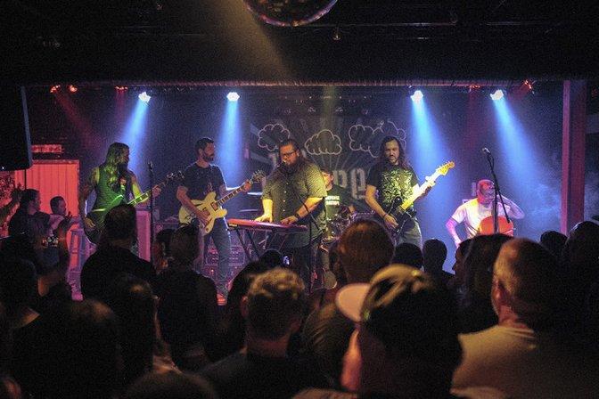 Oscura Live