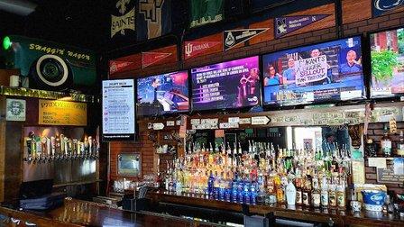 PaddyWagon Irish Pub