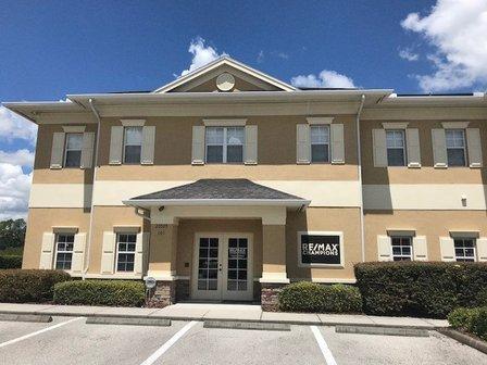 RE/MAX CHAMPIONS - Land O Lakes- Tampa Bay - Wesley Chapel