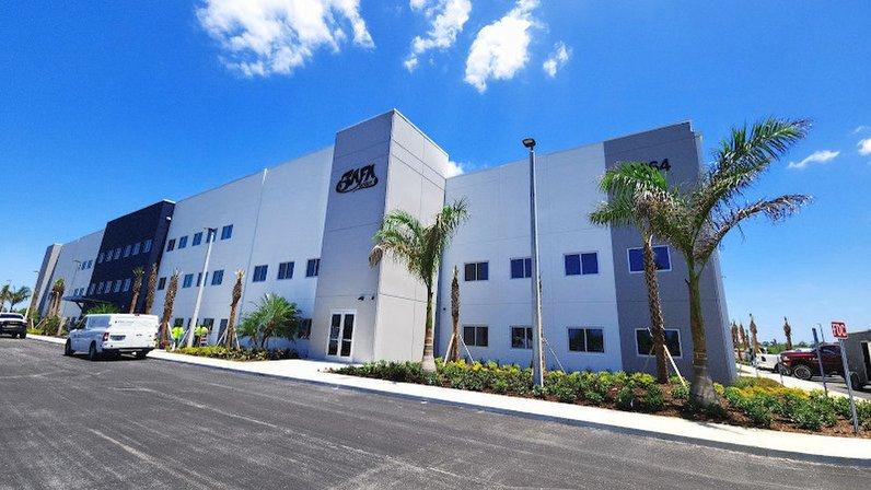 SAFA GOODS: SMOKE & VAPE SHOP WHOLESALE