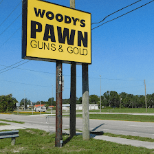 Woody's Pawn