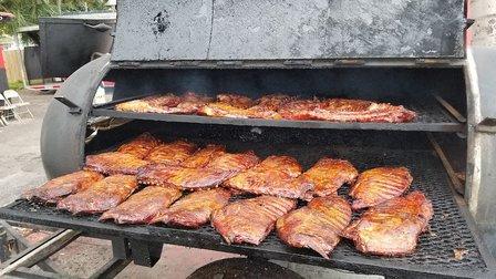 Robert's Smokin' BBQ