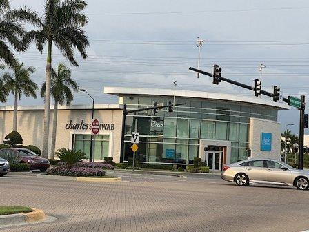 Charles Schwab