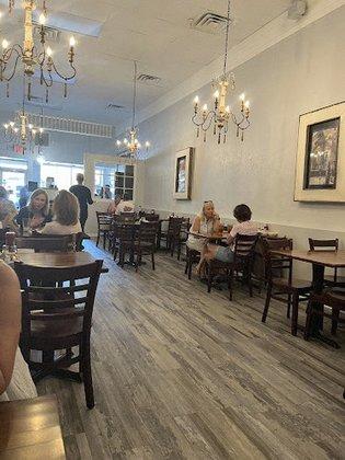 Upper Crust Cafe & Bakery