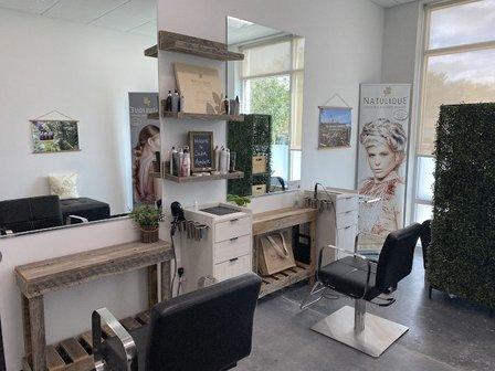 Organic Salon Amber