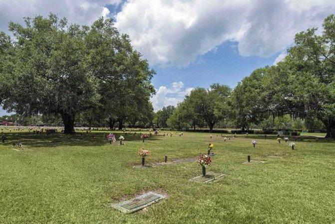 Glen Abbey Memorial Gardens