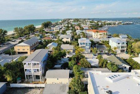 Anna Maria Island Getaway