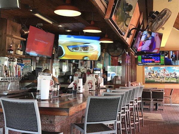 Hooters