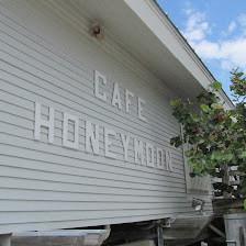 Cafe Honeymoon