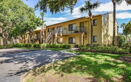 Bay Club Apartment Homes