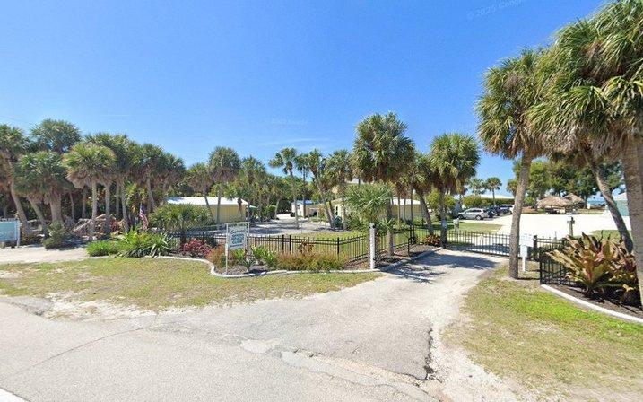 Englewood Gardens Club Beach
