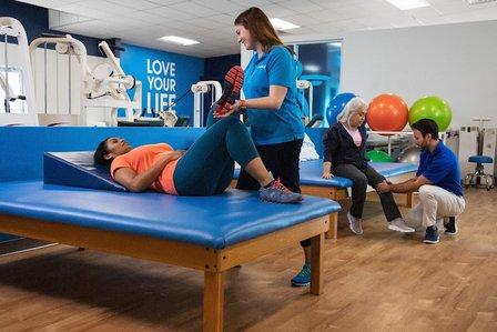 FYZICAL Therapy & Balance Centers - University Parkway