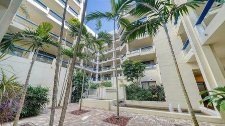 Fairway Bay 3 Condominium