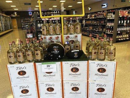 Publix Liquors at Riviere Plaza