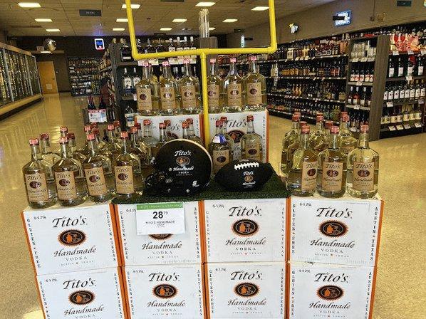 Publix Liquors at Riviere Plaza