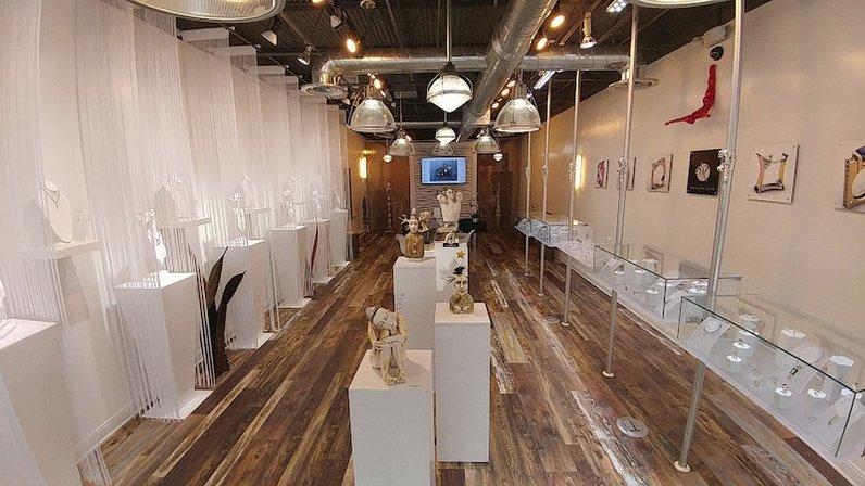 Harry Roa Gallery