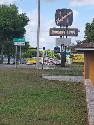 U-Haul Neighborhood Dealer