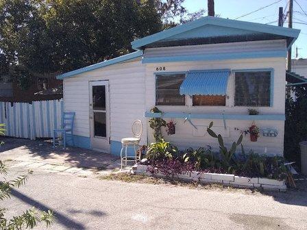 Manatee Mobile Home Park