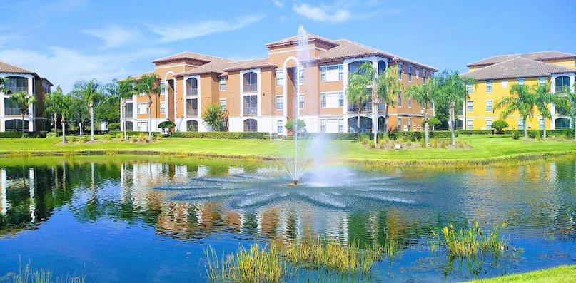 Serenata Condominiums