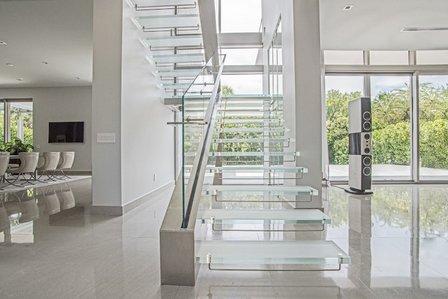Bella Stairs