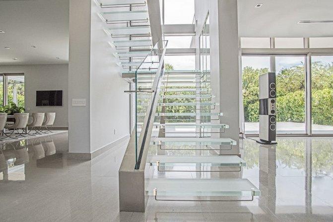 Bella Stairs