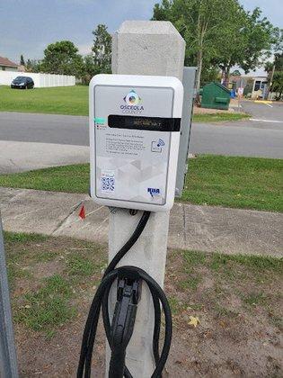 Electric Circuit Charging Station