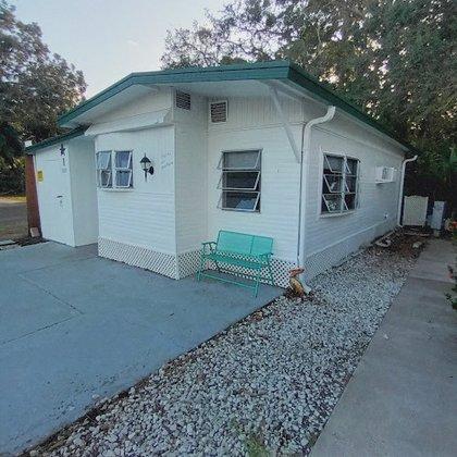 WE BUY Mobile HOMES WITH LAND CASH ANY CONDITION