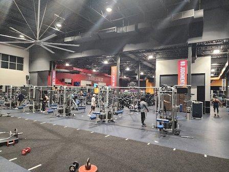 Crunch Fitness - Kissimmee