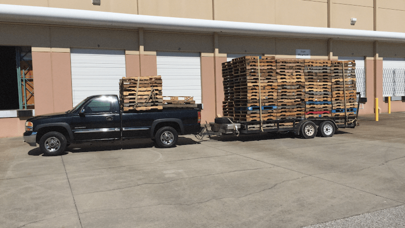 Manning pallets