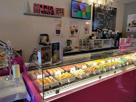 Le Macaron French Pastries