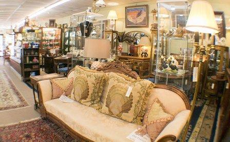 Antiques & Chatchkes