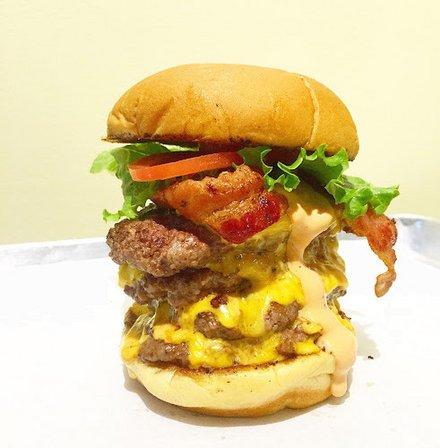 Smacks Burgers & Shakes