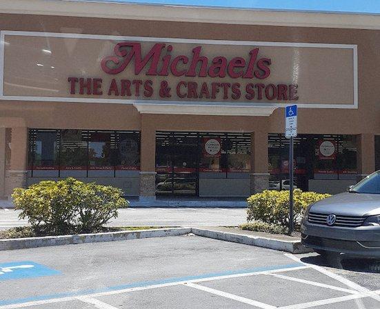 Highland Lakes Plaza