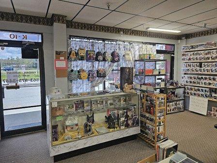 MJs Corner Boutique and Collectibles