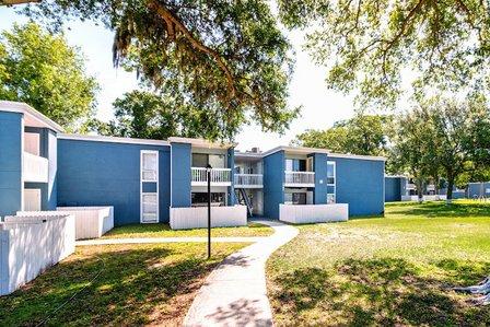 Oak Park Apartments