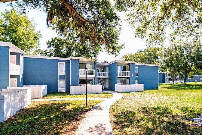 Oak Park Apartments