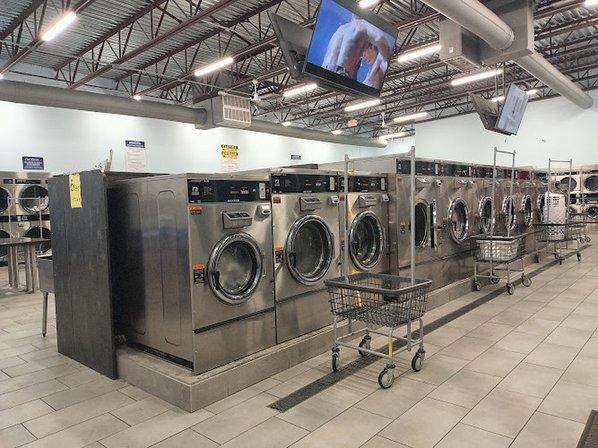 SuperMatt Laundromat