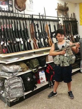 Central Pawn - Guns and Ammo