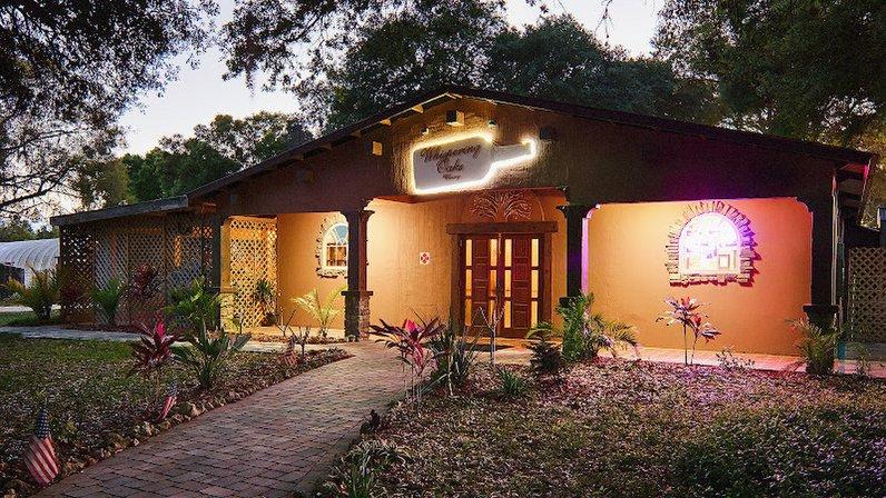 Whispering Oaks Winery