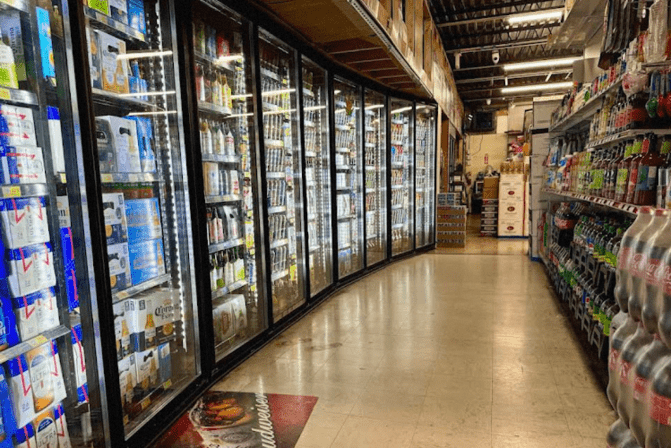 Jay's Liquor & Mini Market