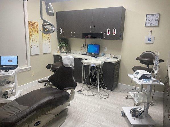 Lux Dental and Spa - Implants - Crowns - powered by myharmonysmiles.com