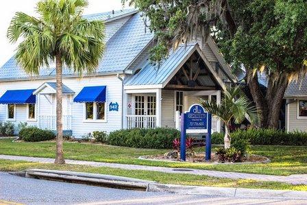David L Wallace & Associates