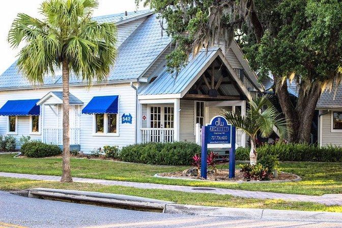 David L Wallace & Associates
