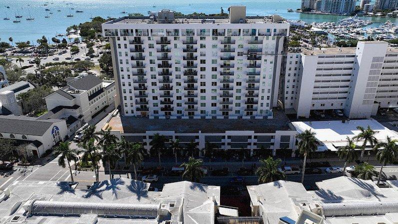 The 101 Condominium Association of Sarasota incl.