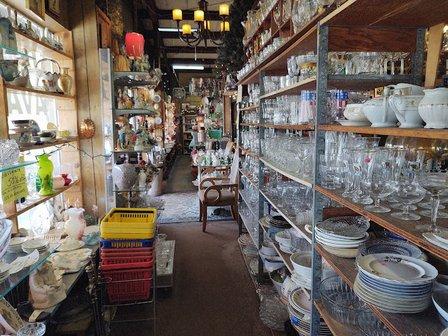 Bob's Bargain Barn